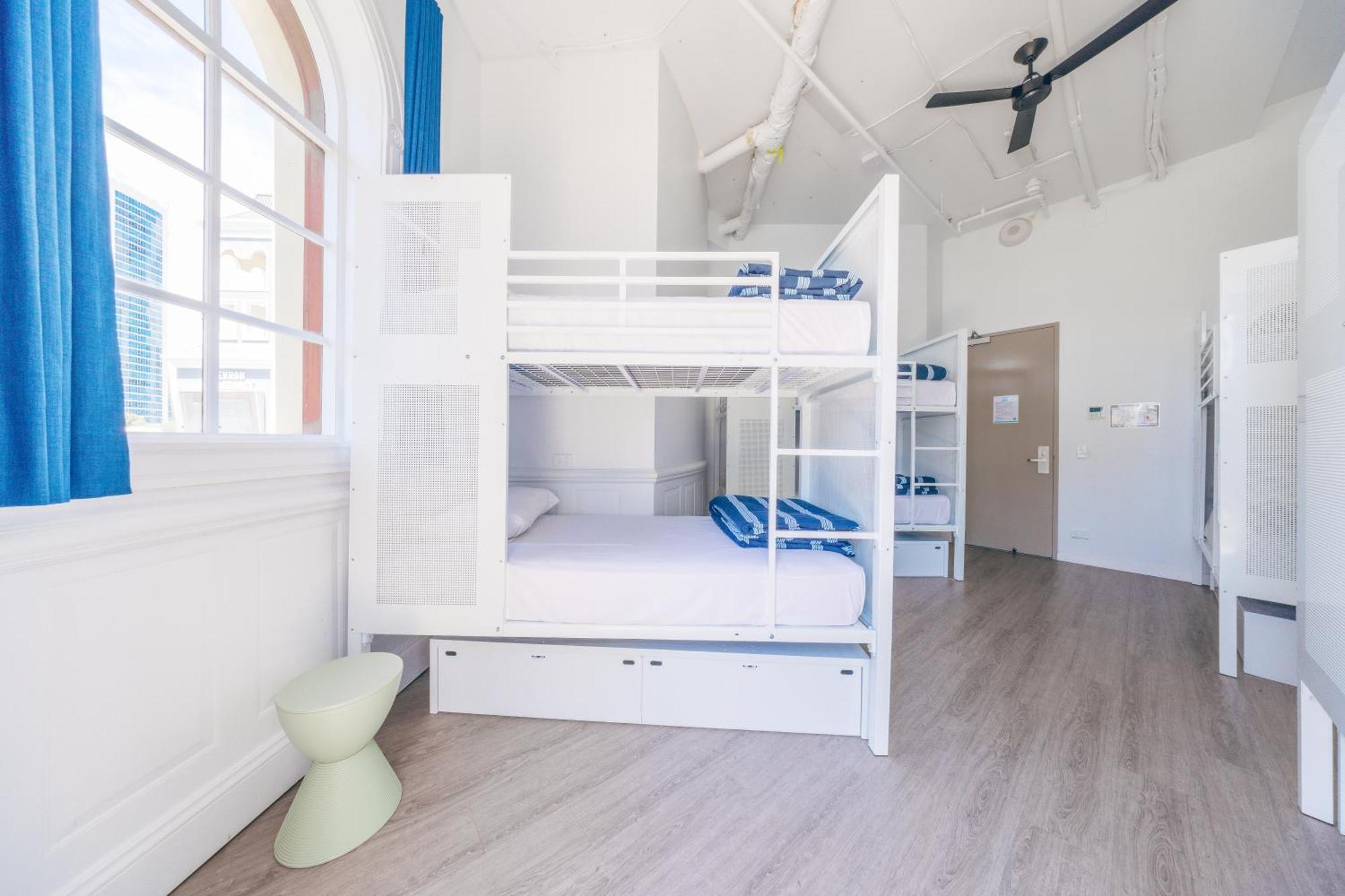Maze Backpackers - Gold Coast Hostel Eksteriør bilde