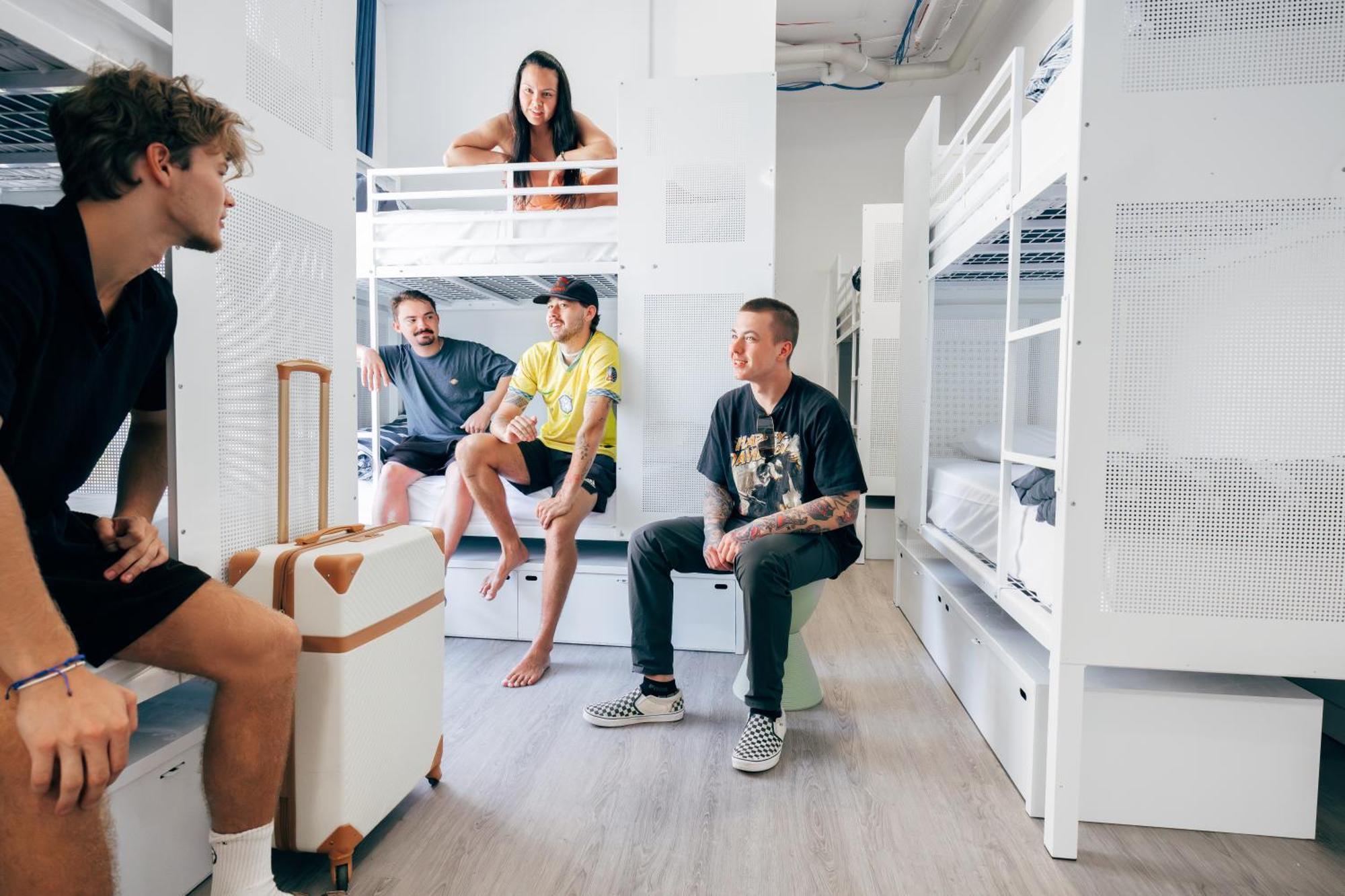 Maze Backpackers - Gold Coast Hostel Eksteriør bilde