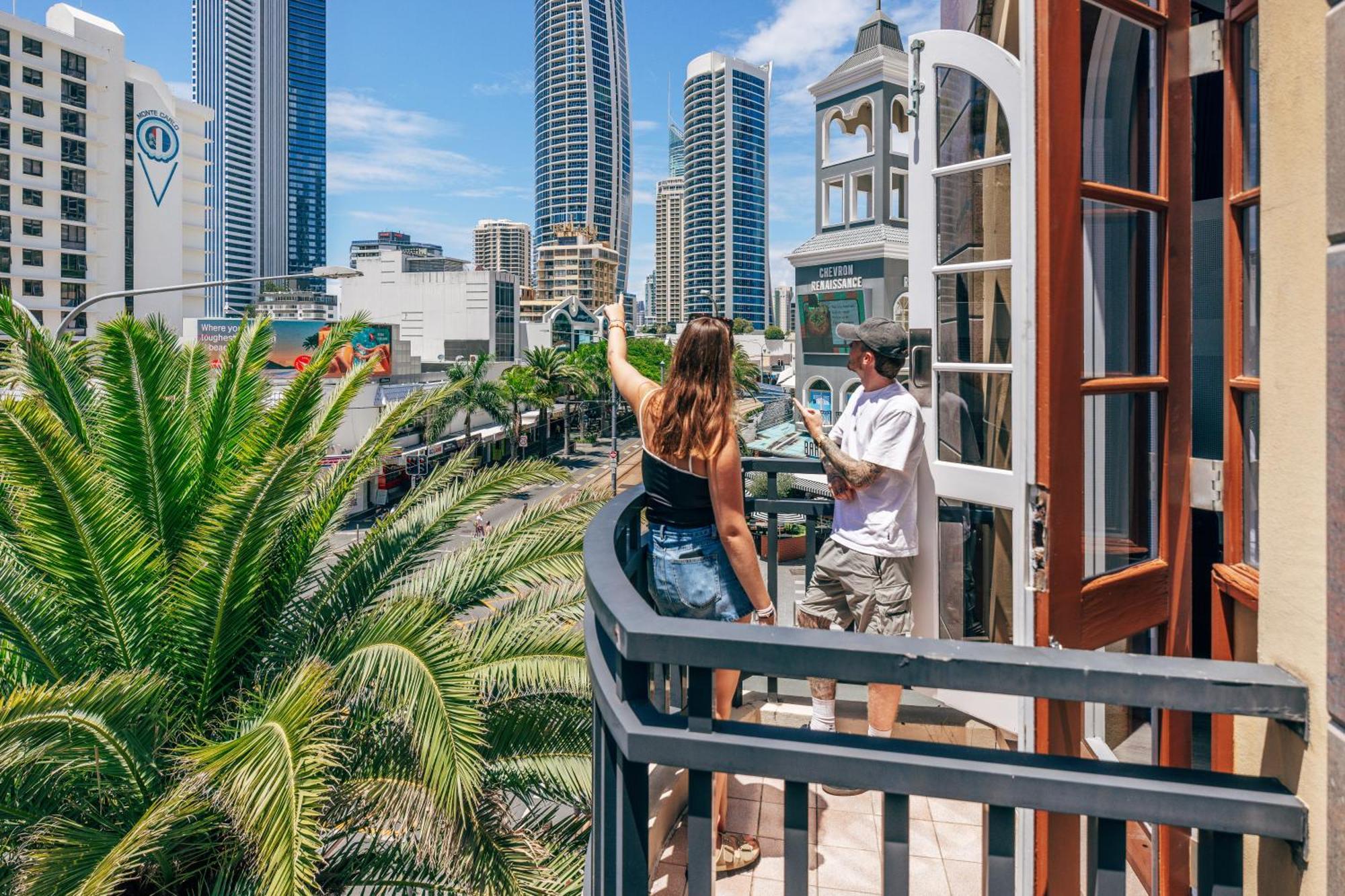 Maze Backpackers - Gold Coast Hostel Eksteriør bilde